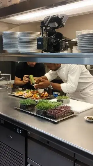 Behind the scenes from a beautiful day in the sunshine spent at The Newman in Fitzrovia for our latest Spotlight shoot.

New interviews incoming 🌱

#FineDining #Sustainability #EvogroCooks #Hospitality